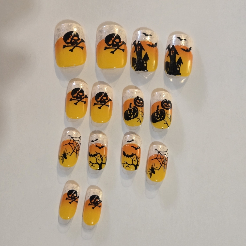 Halloween Themed Press-On Nails